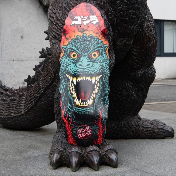 EXTREMELY RARE - Santa Cruz Godzilla Destroyer Skateboard Deck 11 x 32- IN HAND - Picture 4 of 4
